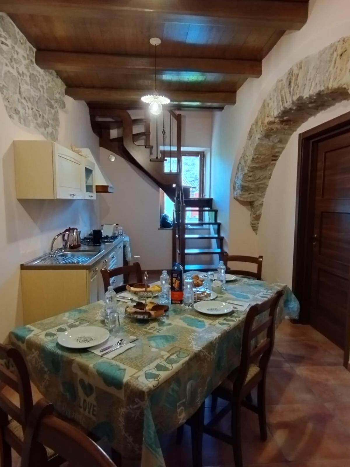 לינה וארוחת בוקר Casalbuono L'Arco Antico מראה חיצוני תמונה
